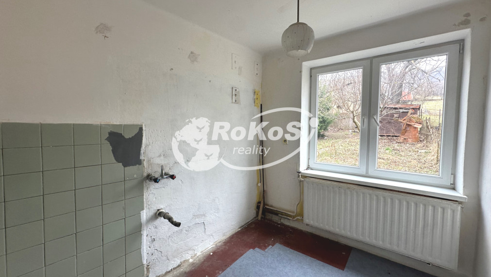 PREDAJ - 3 izbový byt s garážou a záhradou, Štítnik