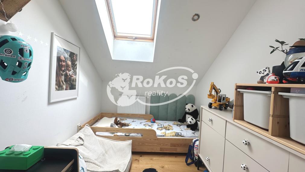 rezervované PREDAJ - Podkrovný 3 izbový byt, Štítnická ulica, Rožňava