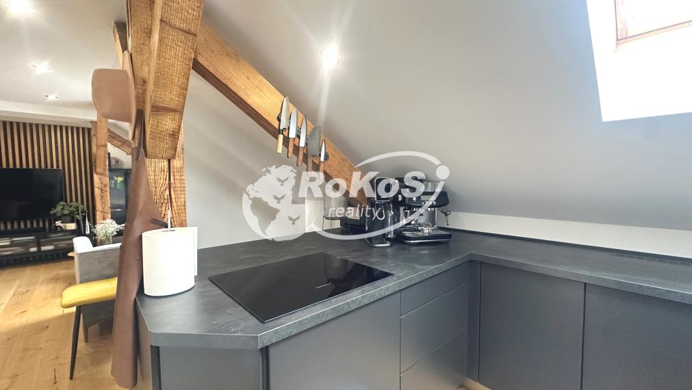 rezervované PREDAJ - Podkrovný 3 izbový byt, Štítnická ulica, Rožňava