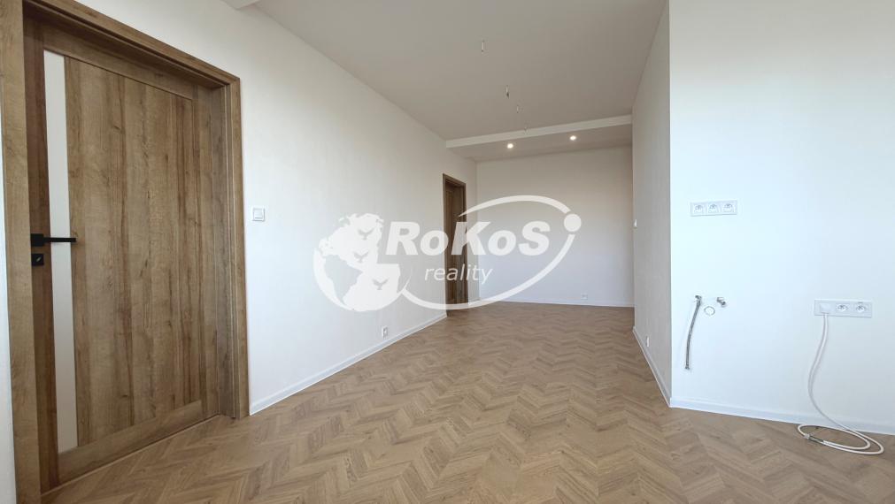 PREDAJ - Priestranný 3 izbový byt s balkónom, Edelényska ulica, Rožňava
