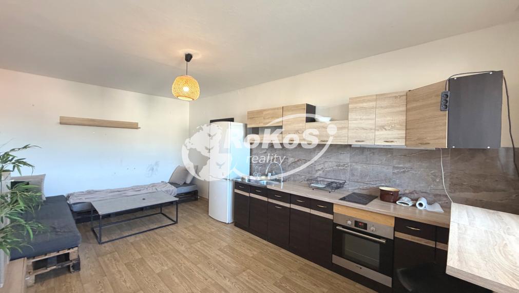PREDAJ - 1 izbový byt s dvoma balkónmi, Komenského ulica, Rožňava