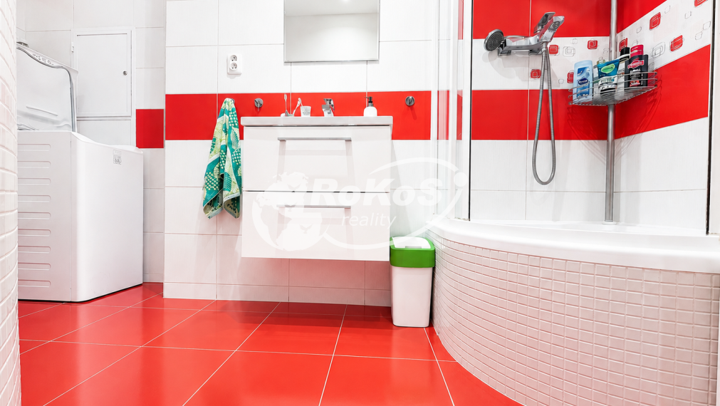 PREDAJ -  3 izbový byt s balkónom, Budovateľská ulica, Rožňava