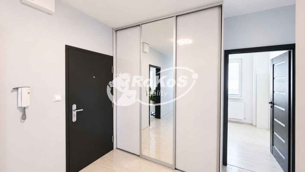 PREDAJ - 3 izbový byt s balkónom, Edelényska ulica, Rožňava