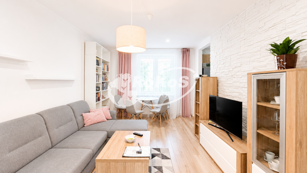 PRENÁJOM- 3 izbový byt s balkónom, Šafárikova ulica, Rožňava