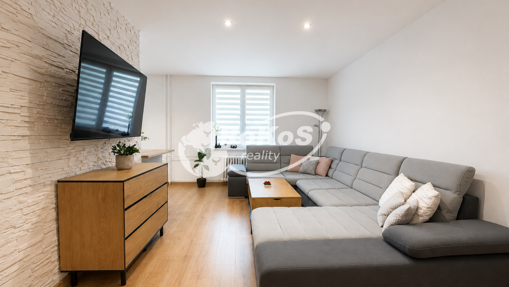 PREDAJ - 3 izbový byt s balkónom, Jarná ulica, Rožňava