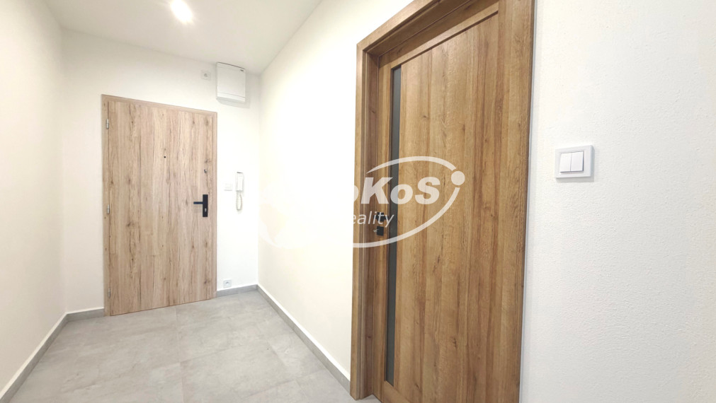 PREDAJ - Priestranný 3 izbový byt s balkónom, Edelényska ulica, Rožňava