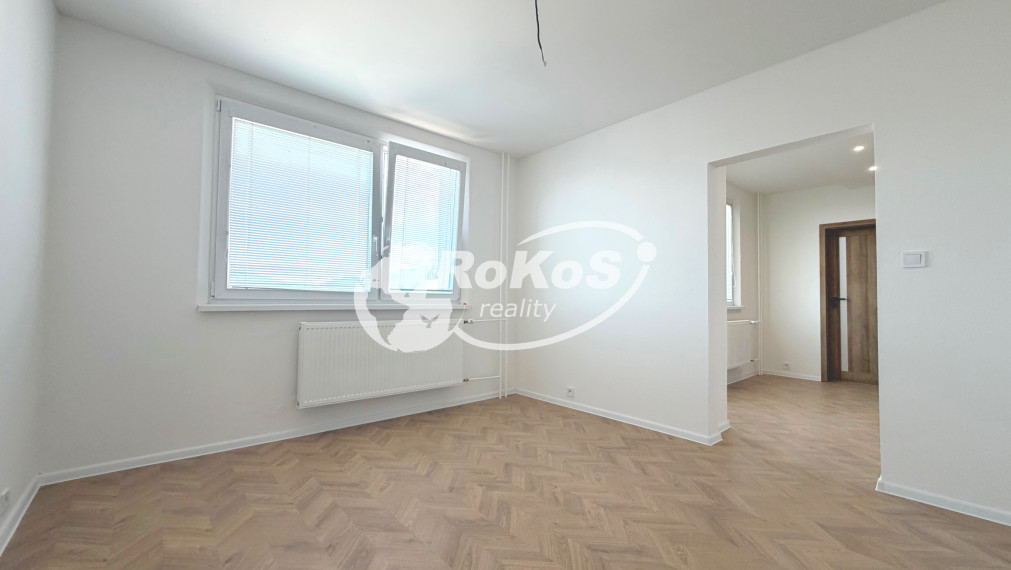 PREDAJ - Priestranný 3 izbový byt s balkónom, Edelényska ulica, Rožňava