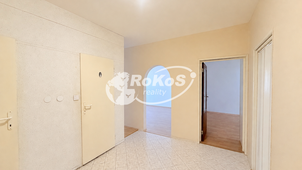 PREDAJ 3 izbový byt s balkónom, Edelényská ulica, Rožňava