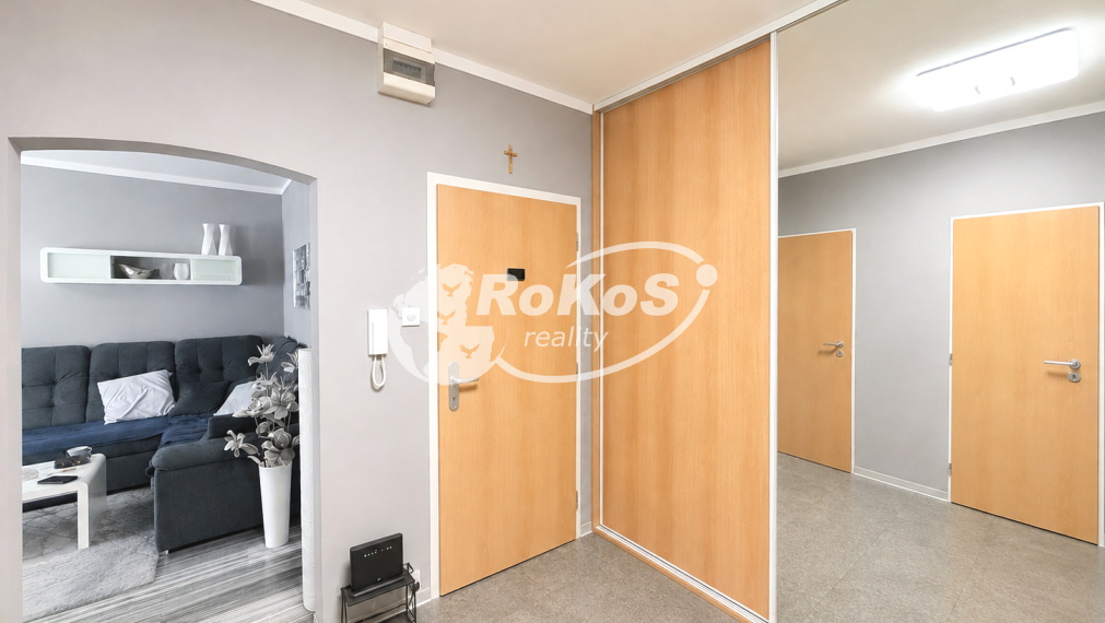 PREDAJ 3 izbový byt s balkónom, Zakarpatská ulica, Rožňava