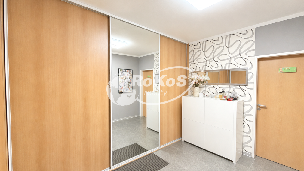 PREDAJ 3 izbový byt s balkónom, Zakarpatská ulica, Rožňava