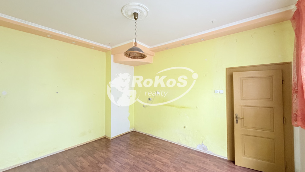 PREDAJ 2 izbový byt s garážou a záhradou v Rožňave