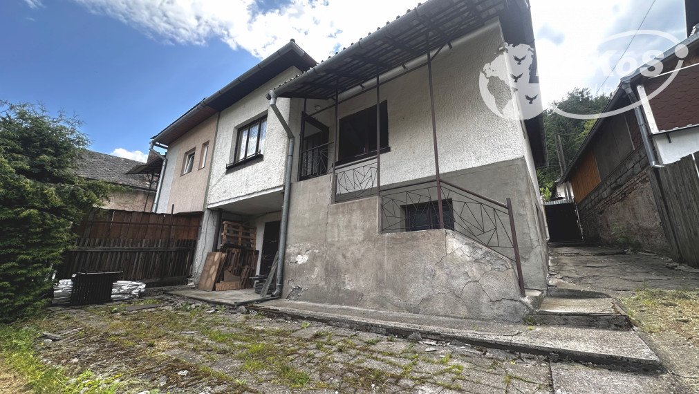 Rodinný dom Dobšiná, Železničná ulica