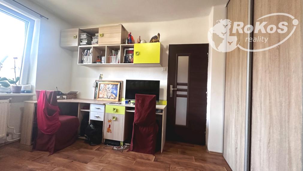 rezervované - PREDAJ - 3 izbový byt s balkónom, Štítnik