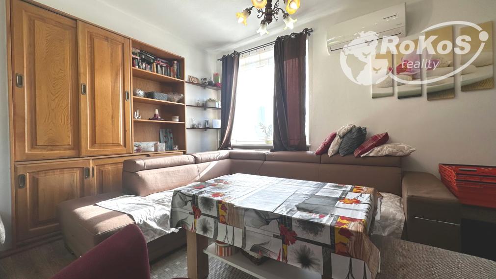 rezervované - PREDAJ - 3 izbový byt s balkónom, Štítnik