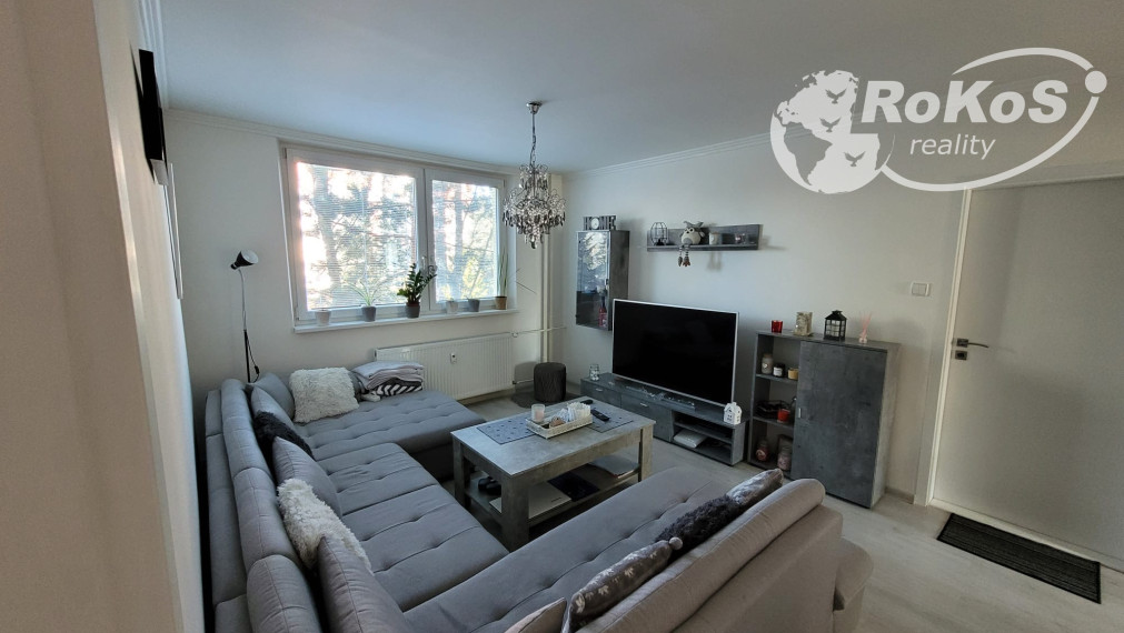 rezervované - PRENÁJOM - 3 izbový byt s balkónom, Edelényská ulica, Rožňava