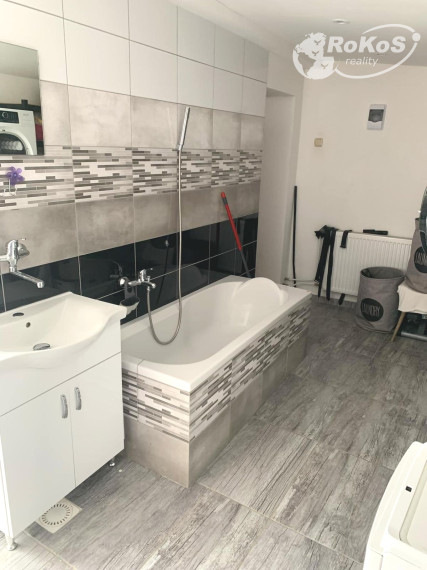 PREDAJ - Rodinný dom v Rožňave