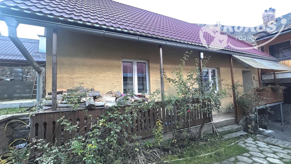 PREDAJ - Priestranný rodinný dom, Dobšiná