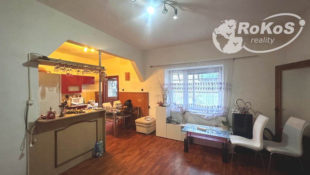 PREDAJ - Priestranný rodinný dom, Dobšiná