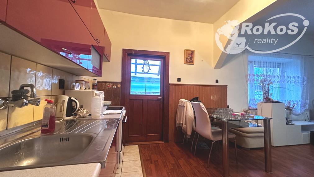 PREDAJ - Priestranný rodinný dom, Dobšiná