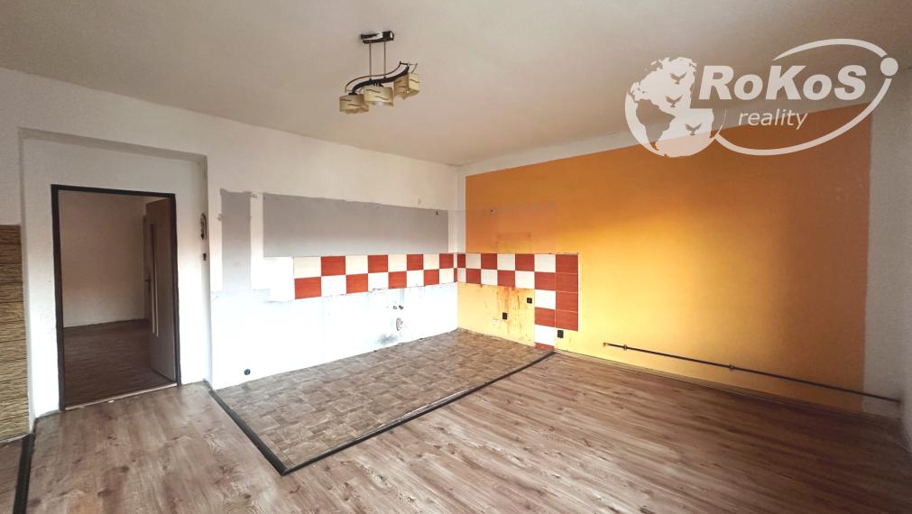 PREDAJ - Priestranný rodinný dom, Dobšiná