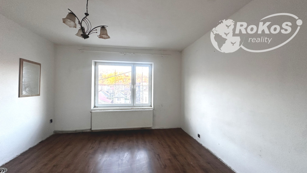 PREDAJ - Priestranný rodinný dom, Dobšiná