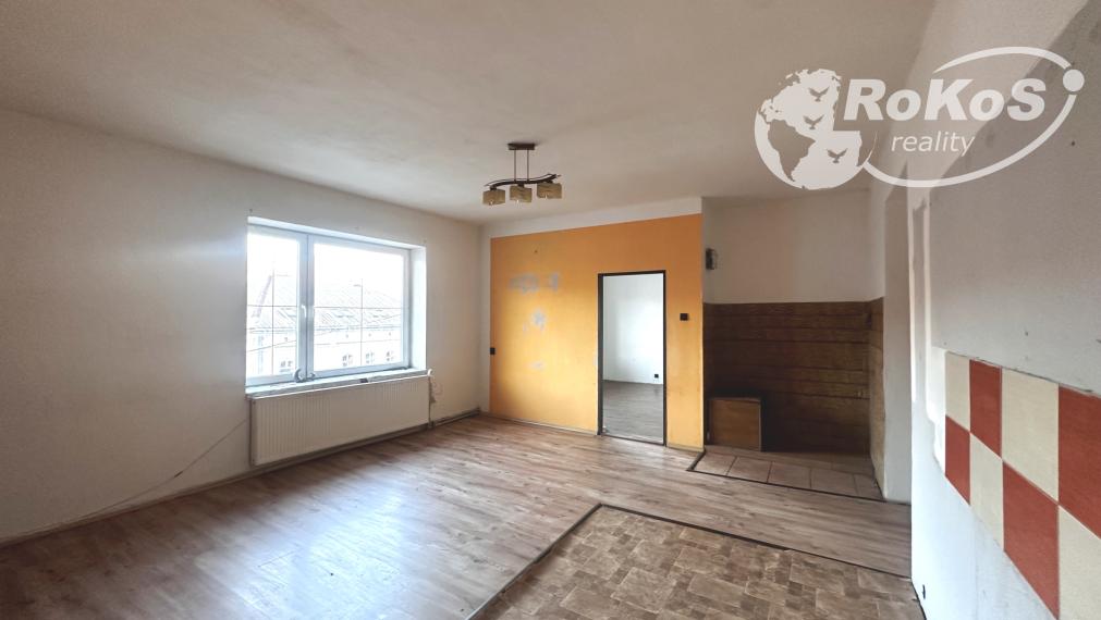 PREDAJ - Priestranný rodinný dom, Dobšiná