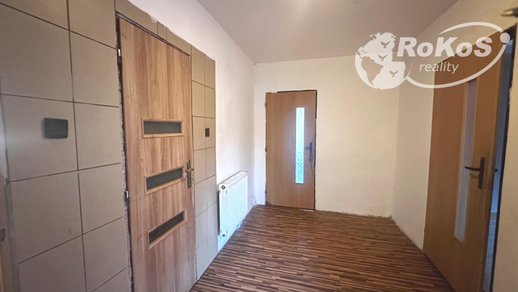 PREDAJ - Priestranný rodinný dom, Dobšiná