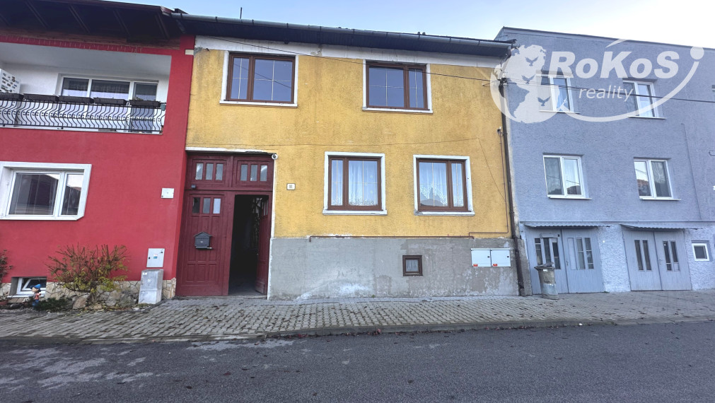 PREDAJ - Priestranný rodinný dom, Dobšiná