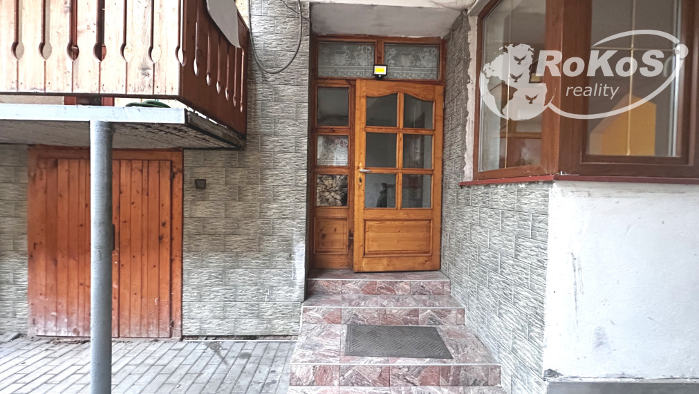 PREDAJ - Priestranný rodinný dom, Dobšiná