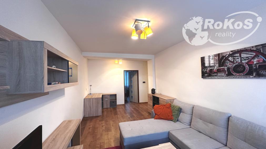 PREDAJ 2 izbový byt s balkónom, Mierová ulica, Rožňava