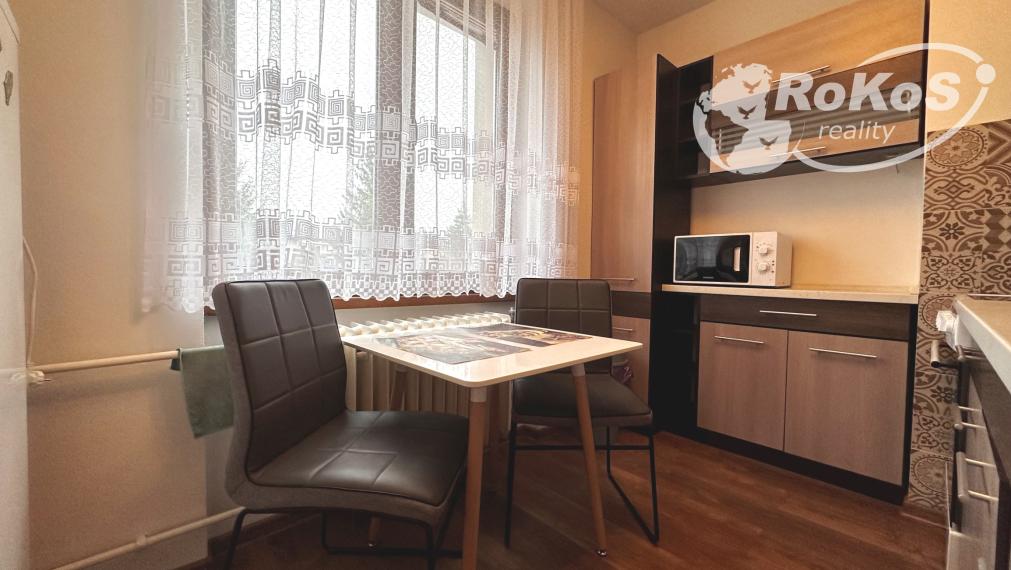 PREDAJ 2 izbový byt s balkónom, Mierová ulica, Rožňava