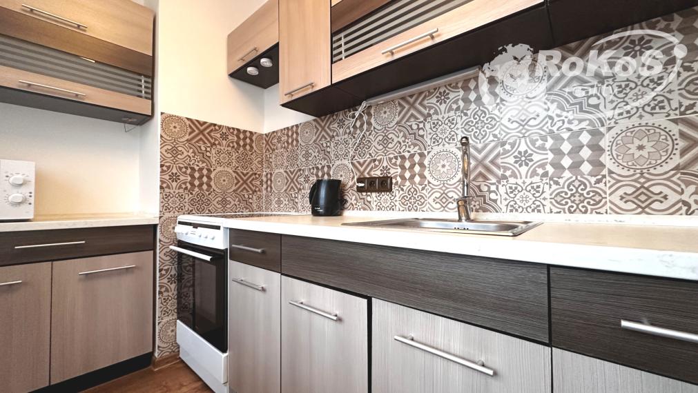 PREDAJ 2 izbový byt s balkónom, Mierová ulica, Rožňava