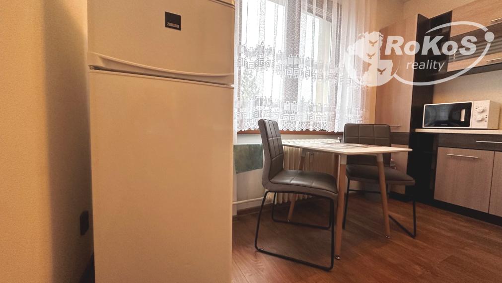 PREDAJ 2 izbový byt s balkónom, Mierová ulica, Rožňava