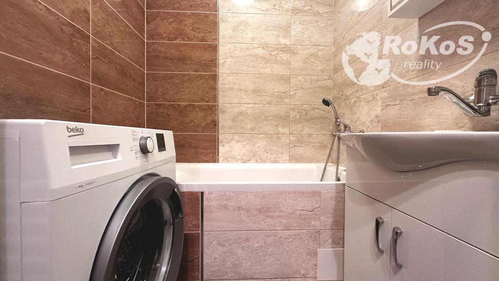 PREDAJ 2 izbový byt s balkónom, Mierová ulica, Rožňava