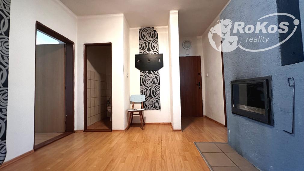 PRENÁJOM - 3 izbový byt s balkónom v Honciach