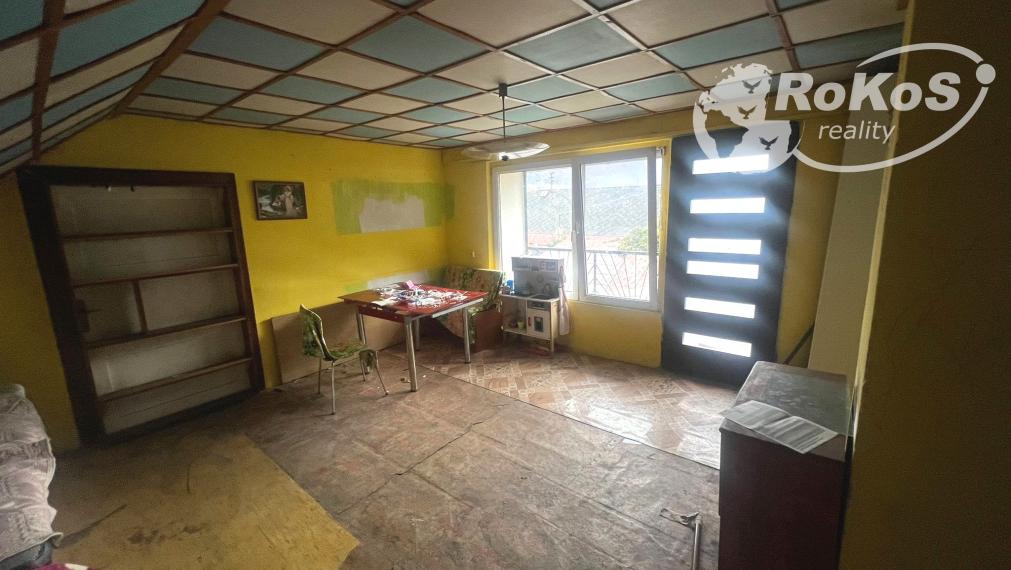 PREDAJ - Priestranný rodinný dom, Dobšiná