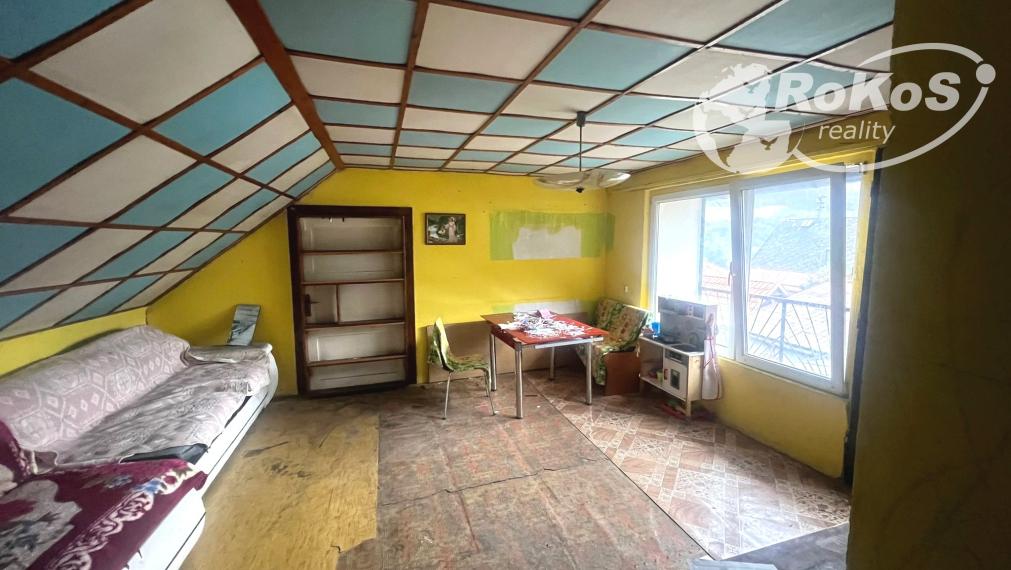 PREDAJ - Priestranný rodinný dom, Dobšiná