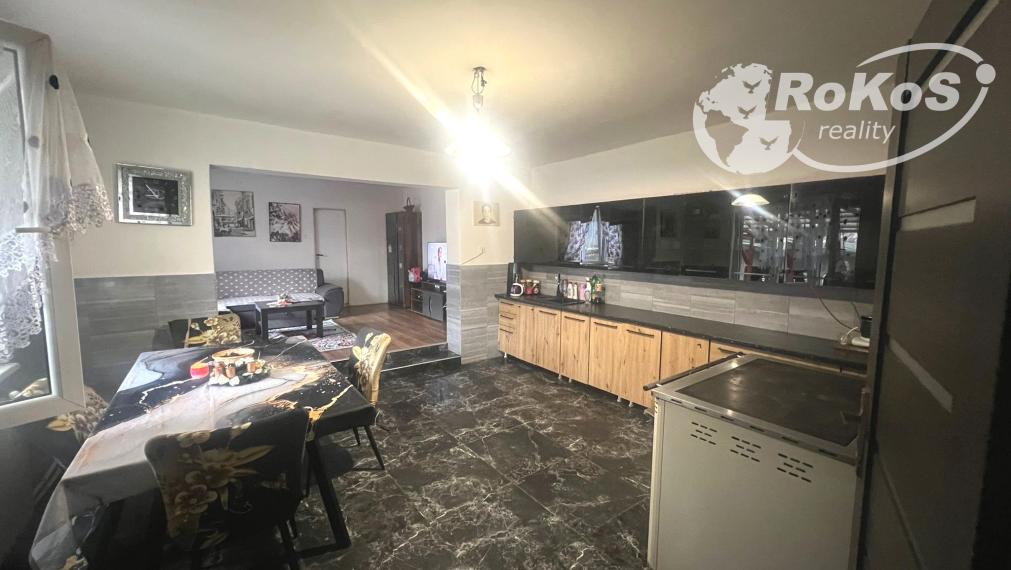 PREDAJ - Priestranný rodinný dom, Dobšiná