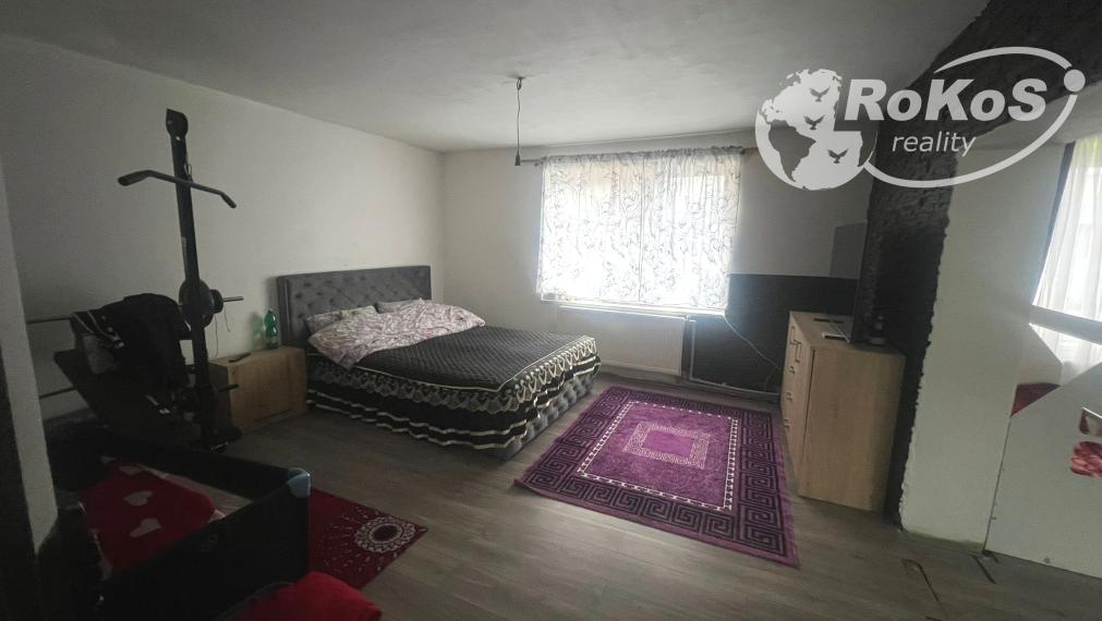 PREDAJ - Priestranný rodinný dom, Dobšiná