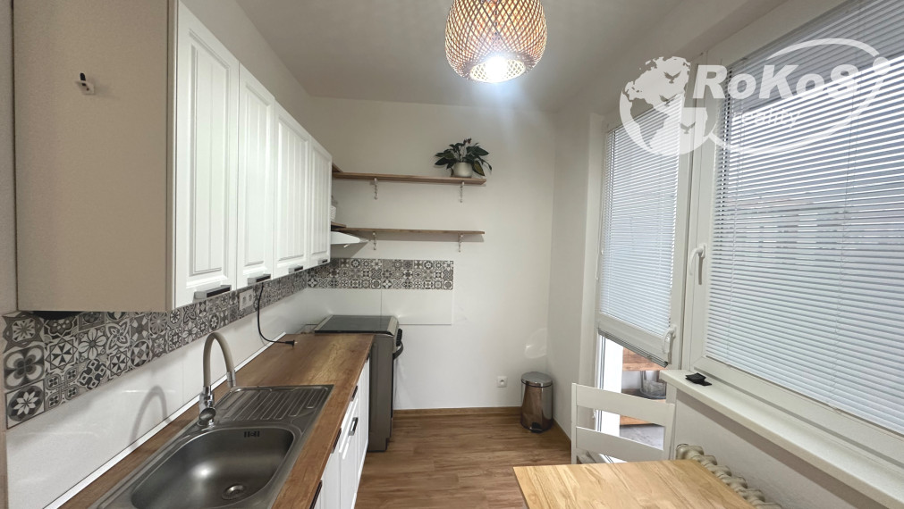 PRENÁJOM 2 izbový byt s balkónom, Okružná ulica, Rožňava