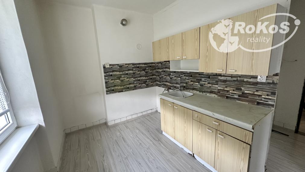 PREDAJ - 2 izbový byt, Letná ulica, Plešivec