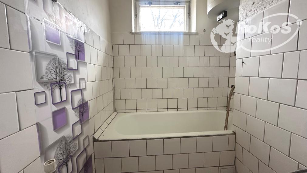 PREDAJ - 3 izbový byt s garážou a záhradou, Štítnik