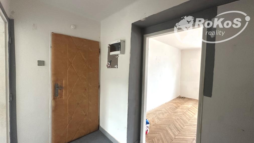 PREDAJ - 3 izbový byt s garážou a záhradou, Štítnik