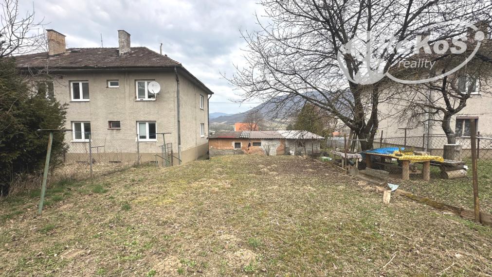 PREDAJ - 3 izbový byt s garážou a záhradou, Štítnik