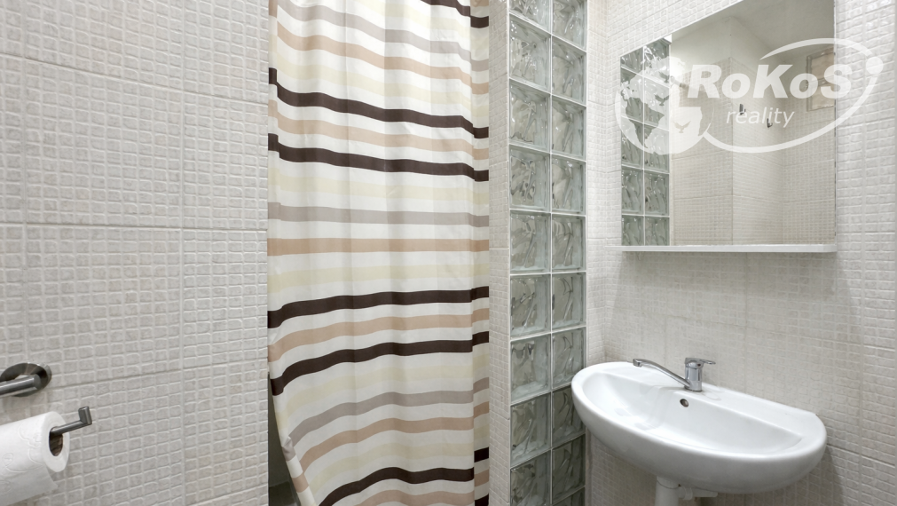 PREDAJ - Slnečný 1 izbový byt s loggiou, Malohontská ulica, Rimavská Sobota