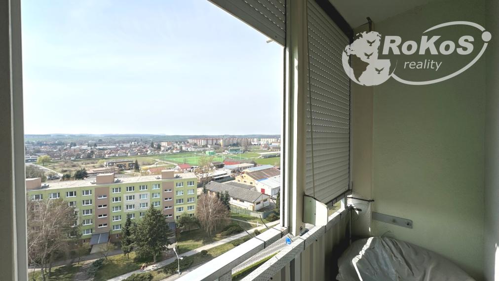 PREDAJ - Slnečný 1 izbový byt s loggiou, Malohontská ulica, Rimavská Sobota