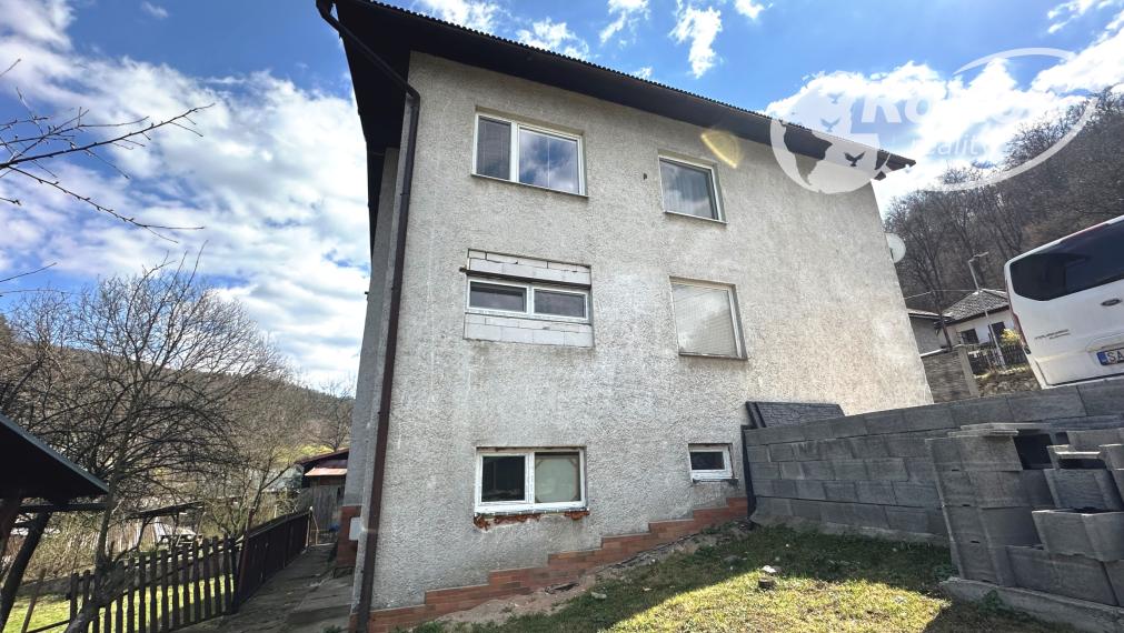 PREDAJ - Priestranný rodinný dom, Dobšiná, Železničná ulica