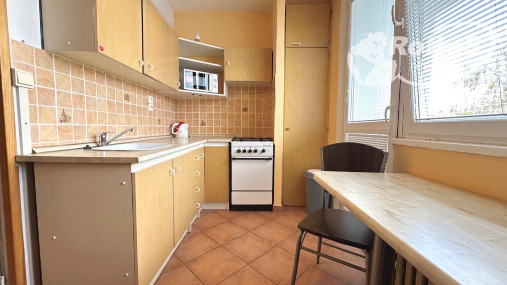 PRENÁJOM - 2 izbový byt s balkónom, Okružná ulica, Rožňava