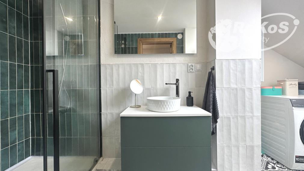 PREDAJ - Podkrovný 3 izbový byt, Štítnická ulica, Rožňava