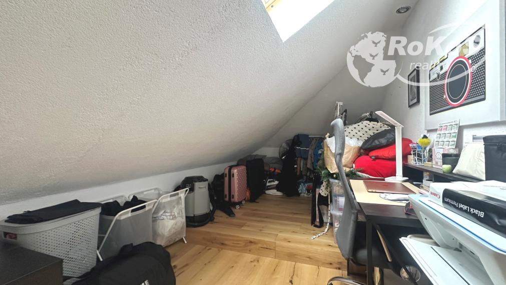 PREDAJ - Podkrovný 3 izbový byt, Štítnická ulica, Rožňava